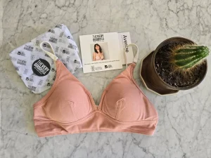 I'm Plastic Free Testing The Very Good Bra V-for-Victory 100% Cotton Padded Bra Latte with optional removable pads