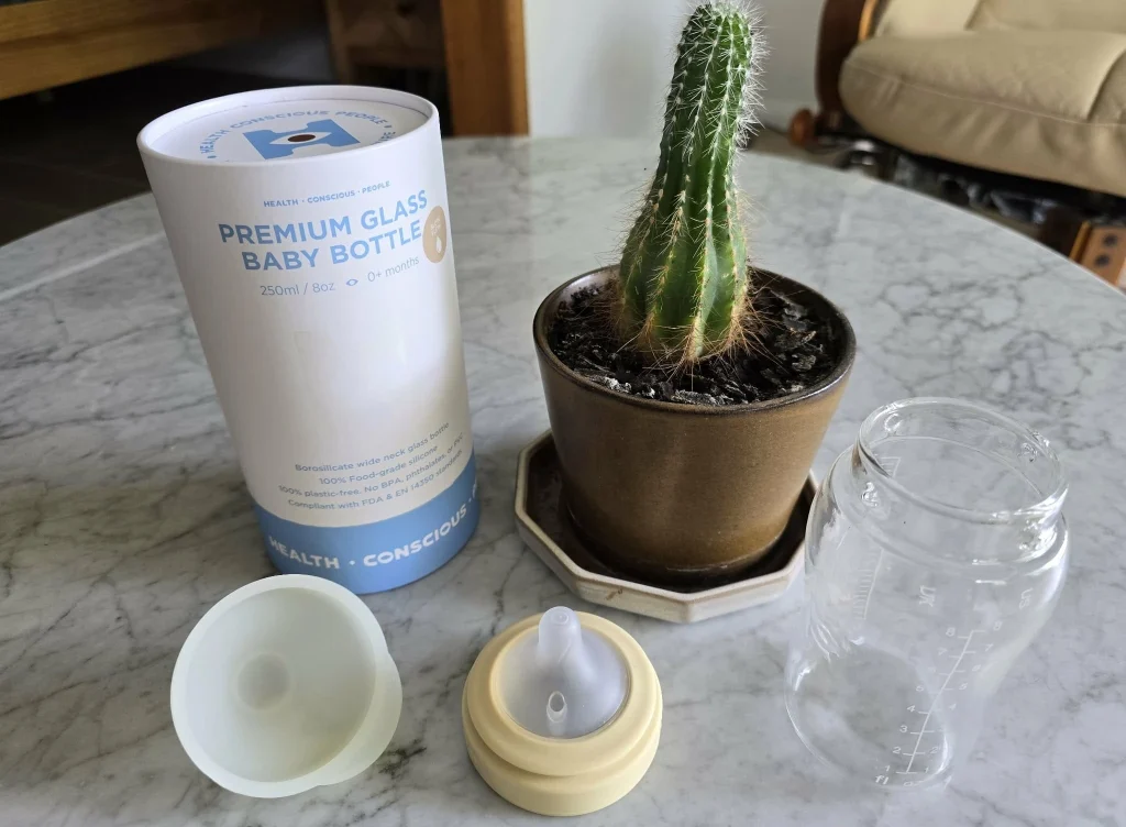 I'm Plastic Free testing the Health Conscious People Wide-Neck Glass Baby Bottles. Plastic-free Baby Bottle
